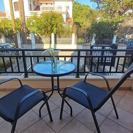 Studio Apartments Eirini Пирги-Термис Экстерьер фото