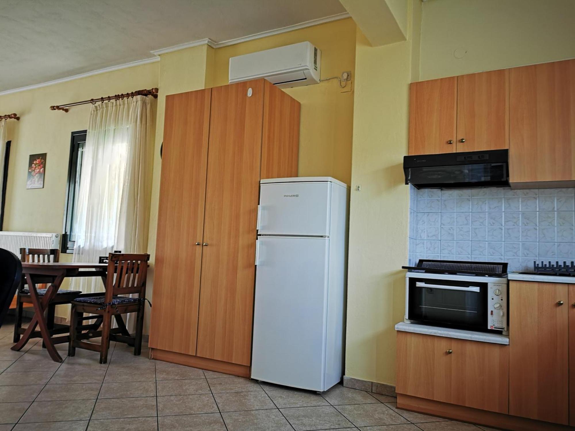 Studio Apartments Eirini Пирги-Термис Экстерьер фото