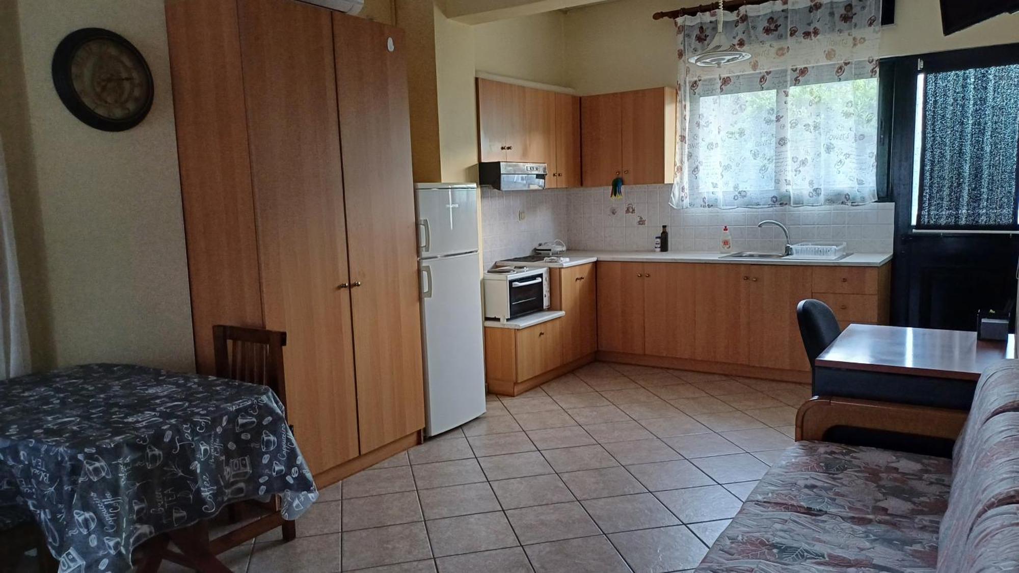 Studio Apartments Eirini Пирги-Термис Экстерьер фото